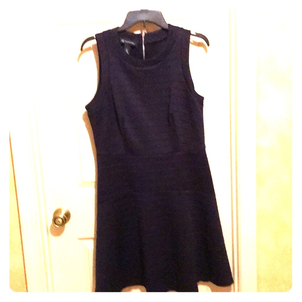Sleeveless dress